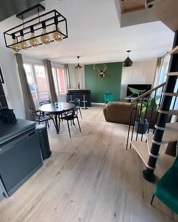 Duplex Proche Gare Vue Tour Perret Avec Parking Gratuit Lägenhet Amiens Exteriör bild