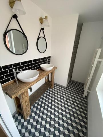 Duplex Proche Gare Vue Tour Perret Avec Parking Gratuit Lägenhet Amiens Exteriör bild
